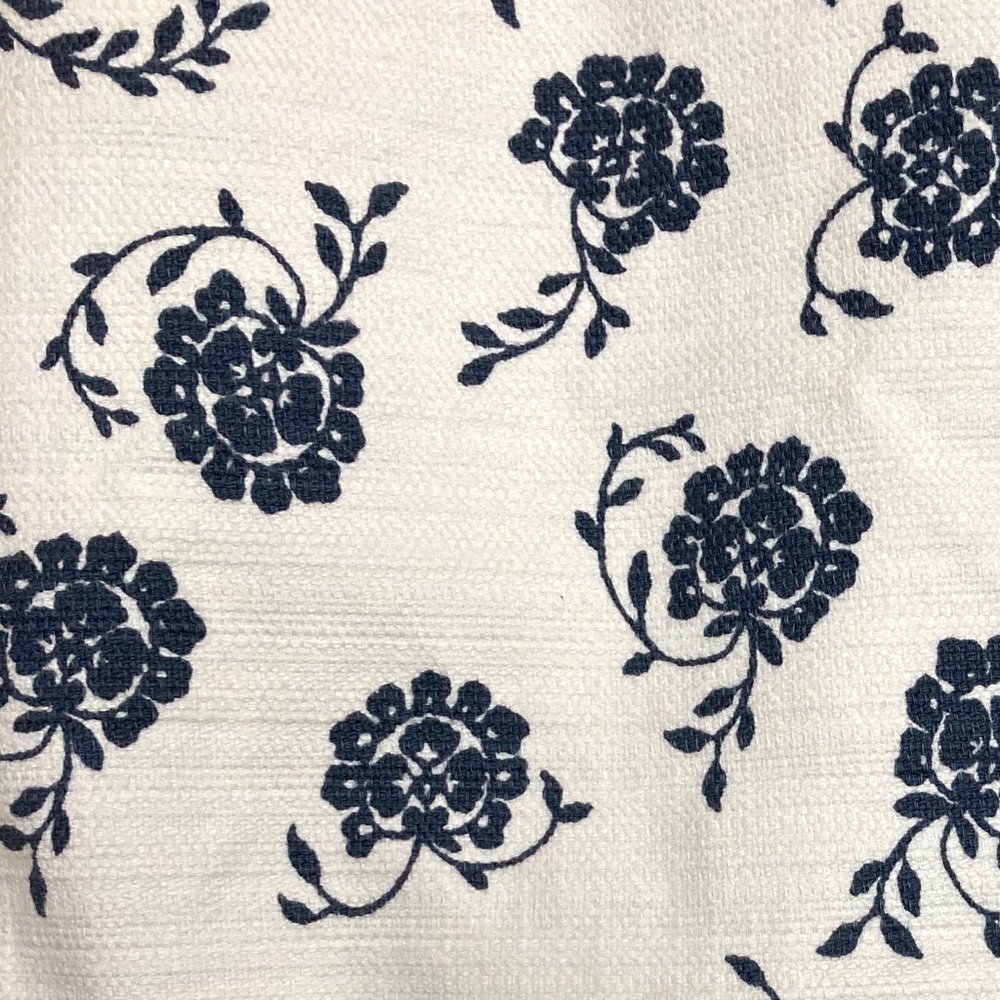 LOFT Floral Navy Blue and White Pencil Skirt - Picture 5 of 8